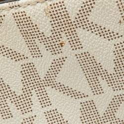 Pre Owned MICHAEL Michael Kors Vanilla/Brown Signature Coated Canvas Medium Cynthia Tote