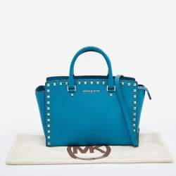 مملوكة مسبقًا  حقيبة ساتشل مايكل مايكل كورس سيلما جلد عنابي مرصعة متوسطة