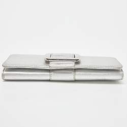 Pre Owned MICHAEL Michael Kors Silver Leather Buckle Detail Clutch