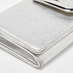 Pre Owned MICHAEL Michael Kors Silver Leather Buckle Detail Clutch