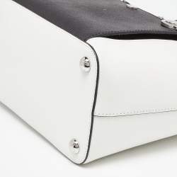 Pre Owned MICHAEL Michael Kors White/Black Leather Jet Set Snap Pocket Tote