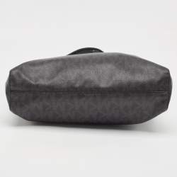 Pre Owned MICHAEL Michael Kors Black Signature Coated Canvas Tote