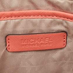 Pre Owned MICHAEL Michael Kors Peach Saffiano Leather Jet Set Camera Crossbody Bag