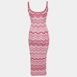 Pre Owned فستان ميزوني ميدي ضيق تريكو شيفرون وردي صغير جدًا