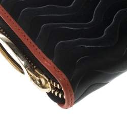Pre Owned Missoni Black Zigzag Embossed Leather Zip Around Continental Wallet