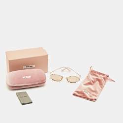 مملوكة مسبقًا نظارة شمسية ميو ميو SMU 52Y بشعار بيضاوية بلون وردي قديم/ ذهبي