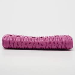 Pre Owned Miu Miu Pink Matelassé Leather Wristlet Clutch