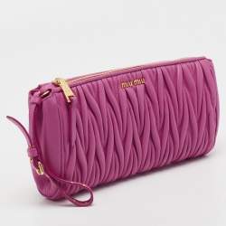 Pre Owned Miu Miu Pink Matelassé Leather Wristlet Clutch
