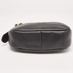 مملوكة مسبقًا Miu Miu Black Logo Plaque Leather Hobo