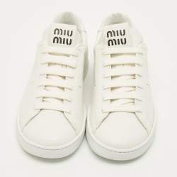 مملوكة مسبقًا حذاء رياضي ميو ميو جلد أبيض لوس سنيكرز مقاس 41