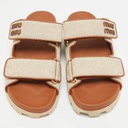 Pre Owned صندل سلايد ميوميو مسطح بتأثير الرافيا المنسوج بيج مقاس 37