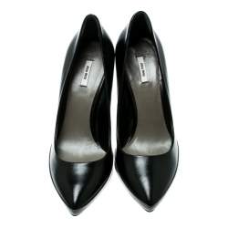 Pre Owned حذاء كعب عالي ميو ميو نعل سميك مقدمة مدببة جلد رمادي/ أسود مقاس 36.5