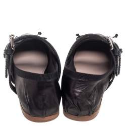 Pre Owned حذاء باليرينا فلات ميو ميو جلد أسود مزين فيونكة بإبزيم مقاس 36