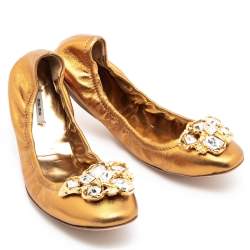 Pre Owned Miu Miu Metallic Gold Leather Crystal Embellished Scrunch Ballet Flats Size 38.5