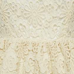 Pre Owned فستان ميو ميو كريمي دانتيل جيبور ميني بكسرات صغيرة مقاس صغير