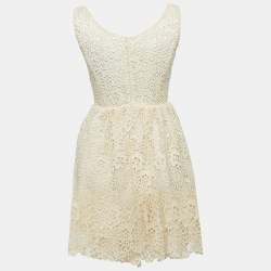 Pre Owned فستان ميو ميو كريمي دانتيل جيبور ميني بكسرات صغيرة مقاس صغير