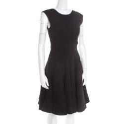 مملوكة مسبقًا فستان ميو ميو صوف أسود مفرغ بفيونكة مزينة واسع S