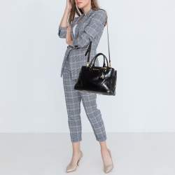 Miu Miu Black Vitello Leather Middle Zip Tote