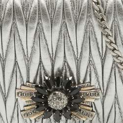 Miu Miu Metallic Grey Matelassé Leather Crystals Embellished Chain Clutch