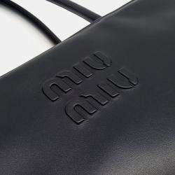 مملوكة مسبقًا Miu Miu Black Embossed Leather Bowling Bag