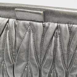 Pre Owned Miu Miu Silver Matelassé Leather Frame Clutch