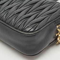 Pre Owned Miu Miu Black Matelassé Leather Double Zip Crossbody Bag