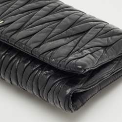 Pre Owned Miu Miu Black Matelassé Leather Flap Chain Clutch