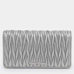 Pre Owned Miu Miu Silver Matelasse Leather Wallet on Chain