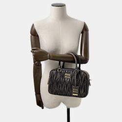 Pre Owned Miu Miu Miu Arcadi Matelasse Distressed Medium Leather Handbag