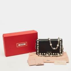 مملوكة مسبقًا حقيبة ميوميو جلد أسود مزخرف لؤلؤ وكريستال