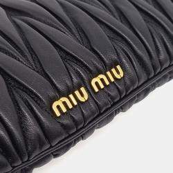 Pre Owned Miu Miu Black Leather Matrasse Clutch