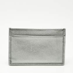 Pre Owned Miu Miu Silver Matelassé Leather Logo Embellished Card Holder