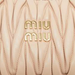 مملوكة مسبقًا Miu Miu Wander Mini Beige Matelassé Leather Hobo