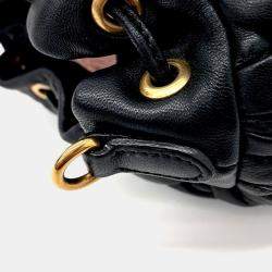 مملوكة مسبقًا Miu Miu Black Leather Matrasse Bucket Bag