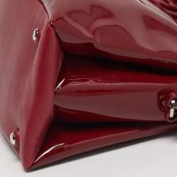مملوكة مسبقًا حقيبة يد علوية ميو ميو جلد وبراءة اختراع حمراء