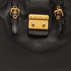 مملوكة مسبقًا Miu Miu Pushlock Black Madras Leather Tote