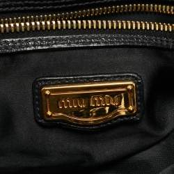 مملوكة مسبقًا Miu Miu Black Matelasse Patent Leather Open Tote