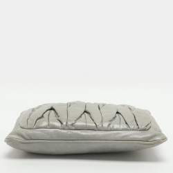 Pre Owned حقيبة باغيت مي ميو جلد رمادي