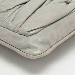 Pre Owned حقيبة باغيت مي ميو جلد رمادي