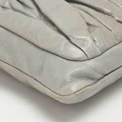 Pre Owned حقيبة باغيت مي ميو جلد رمادي