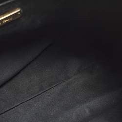 Pre Owned حقيبة ساتشيل ميو ميو جلد فيتيلو شين أسود بولويتو