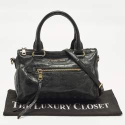 Pre Owned حقيبة ساتشيل ميو ميو جلد فيتيلو شين أسود بولويتو