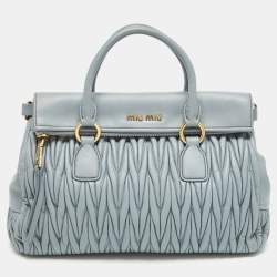 مملوكة مسبقًا Miu Miu Light Blue Matalasse Leather Zip Satchel