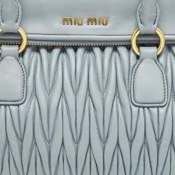 مملوكة مسبقًا Miu Miu Light Blue Matalasse Leather Zip Satchel