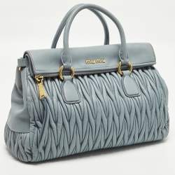 مملوكة مسبقًا Miu Miu Light Blue Matalasse Leather Zip Satchel