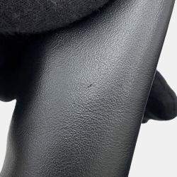 مملوكة مسبقًا Miumiu Hobo Bag Black Leather