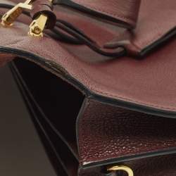 Pre Owned حقيبة يد علوية ميو ميو غطاء دفع قفل جلدي مادراس عنابي