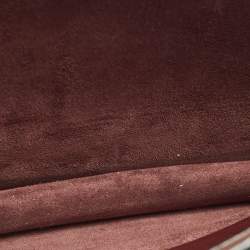 Pre Owned حقيبة يد علوية ميو ميو غطاء دفع قفل جلدي مادراس عنابي