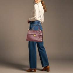 Pre Owned حقيبة يد علوية ميو ميو غطاء دفع قفل جلدي مادراس عنابي