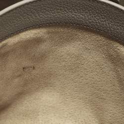 مملوكة مسبقًا Miu Miu Pushlock Grey Madras Leather Tote